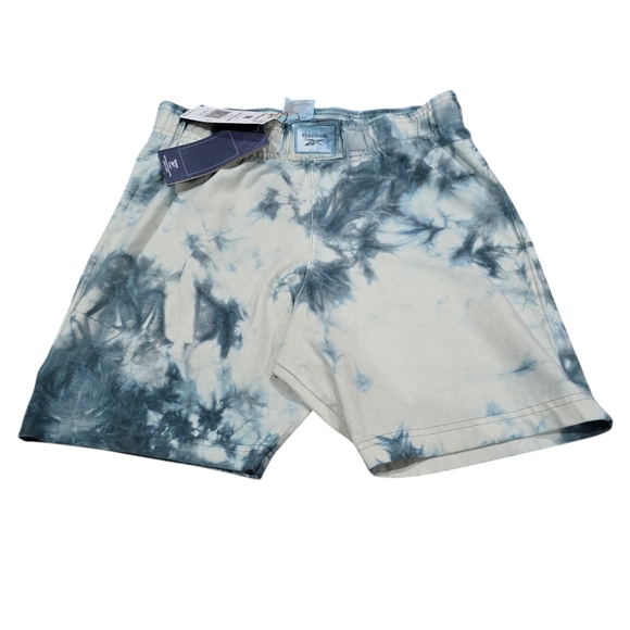 NWT Reebok Women's Classics Natural Dye Marble Bike Shorts, Size M - Picture 1 of 6